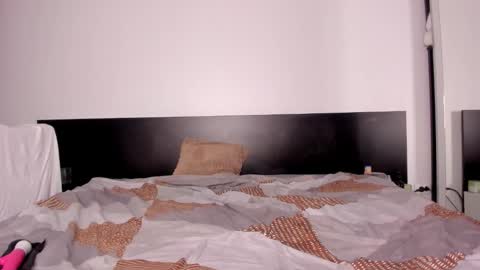 Evelyne online show from 17, 10, 2025