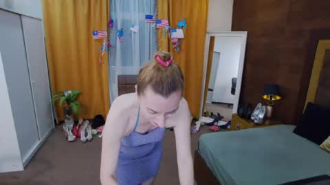 Snapshot of evelynreagan chatting on 25, 7, 2026 evelynreagan online show from 25, 7, 2026