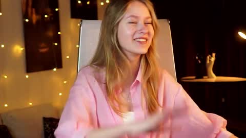 Snapshot of evemundie chatting on 15, 5, 2026 Eve online show from 15, 5, 2026