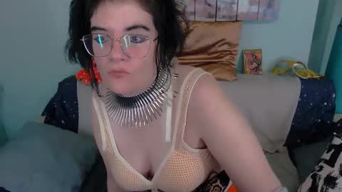 Everly online show from 6, 11, 2025