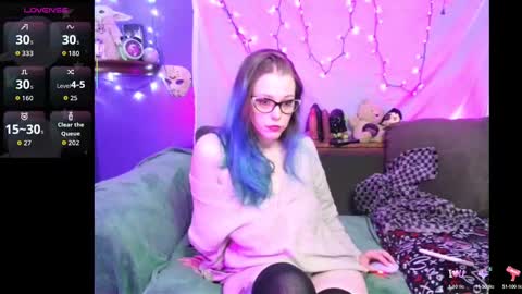 Evie online show from 6, 11, 2025