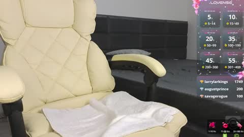 Eve Rose online show from 7, 2, 2025