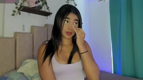 Snapshot of evieh1_ chatting on 26, 5, 2026 Ivi Alejandra online show from 26, 5, 2026