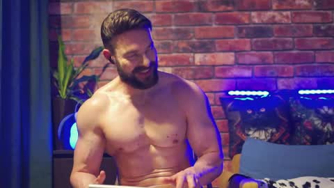 Snapshot of evildavil chatting on 5, 5, 2026 David online show from 5, 5, 2026