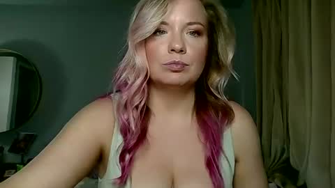 Snapshot of evilkitty_23 chatting on 4, 7, 2026 evilkitty_23 online show from 4, 7, 2026