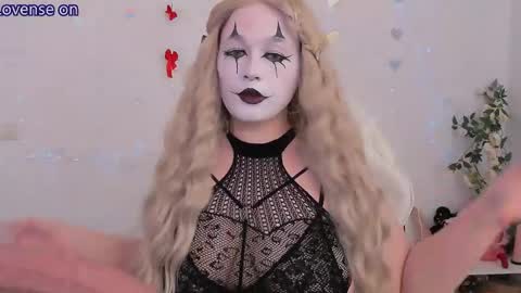 Snapshot of evilla_brill chatting on 5, 6, 2026 evilla_brill online show from 5, 6, 2026