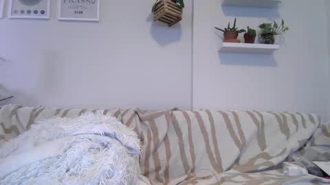 Badblondebunny online show from 12, 3, 2026