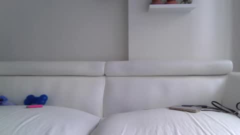 Snapshot of evillers1 chatting on 12, 5, 2026 Badblondebunny online show from 12, 5, 2026