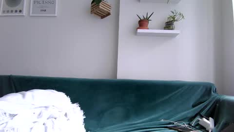 Snapshot of evillers1 chatting on 29, 5, 2026 Badblondebunny online show from 29, 5, 2026