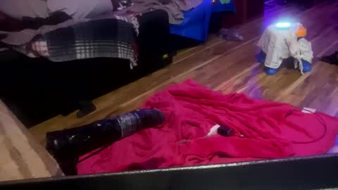 Cloudia Kumz online show from 6, 3, 2025