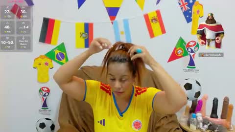 Snapshot of evvaa_moon chatting on 23, 6, 2026 evvaa_moon online show from 23, 6, 2026