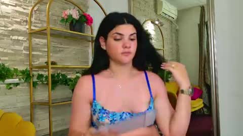 Snapshot of evvamonroe chatting on 18, 6, 2026 Evva online show from 18, 6, 2026