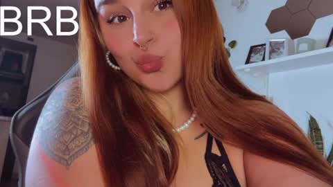 Snapshot of evy_orange1 chatting on 28, 7, 2026 EVY online show from 28, 7, 2026
