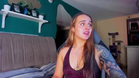 Snapshot of evy_orange1 chatting on 29, 7, 2026 EVY online show from 29, 7, 2026