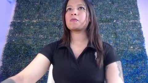 Snapshot of evybubbles_ chatting on 11, 5, 2026 Im Evy online show from 11, 5, 2026
