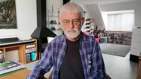 Snapshot of ewaldwillems99 chatting on 4, 6, 2026 Naaktloper online show from 4, 6, 2026