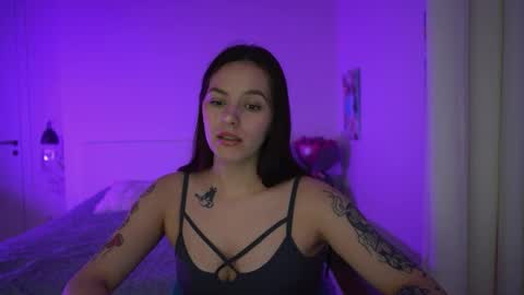 ewelynscott online show from 13, 11, 2025