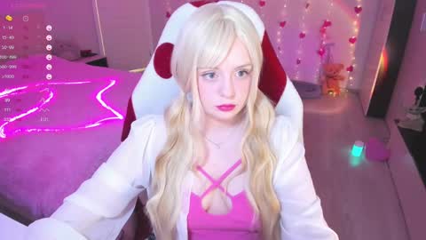 Snapshot of exhoneyangel chatting on 5, 3, 2025 Amy online show from 5, 3, 2025