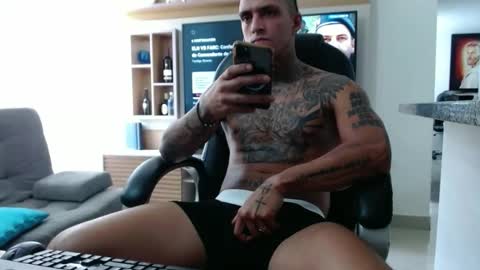 Snapshot of exotic_dude chatting on 24, 9, 2025 camilo online show from 24, 9, 2025