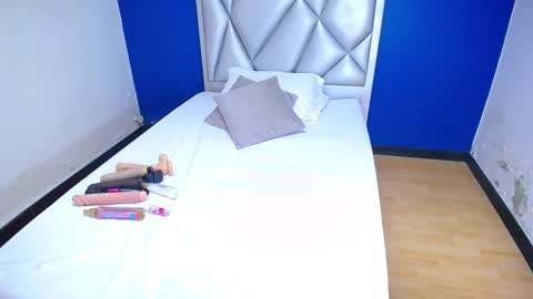 exotic_karmella online show from 23, 1, 2025