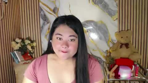 SHANTAL MARIE online show from 21, 4, 2026