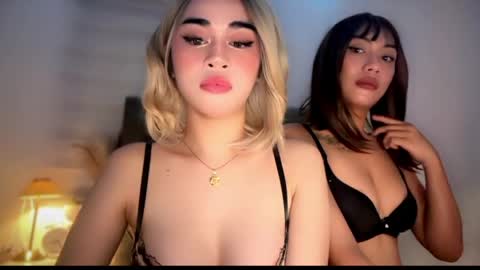 Snapshot of expensivets_chloe chatting on 28, 5, 2026 chloee online show from 28, 5, 2026