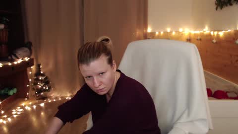 Snapshot of exponentex5 chatting on 1, 1, 2025 Crystal online show from 1, 1, 2025