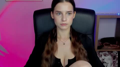 Snapshot of extasy_maya chatting on 16, 9, 2025 Maya online show from 16, 9, 2025