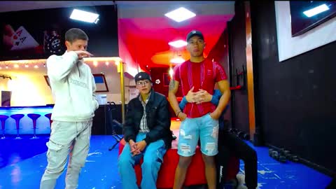 extrangers online show from 13, 9, 2025