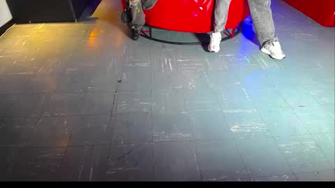 extrangers online show from 26, 2, 2026