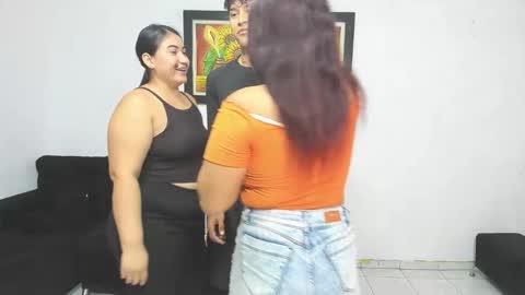 Snapshot of extremehotsex840 chatting on 17, 1, 2026 Nicole Ostyn and Michel online show from 17, 1, 2026