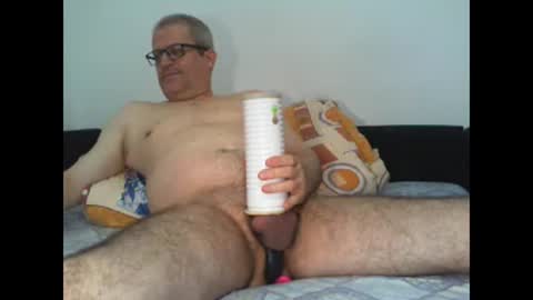 Snapshot of eyes12 chatting on 19, 4, 2026 GEORGE online show from 19, 4, 2026