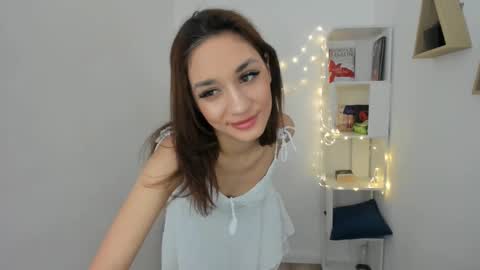 Ask me   online show from 5, 3, 2025
