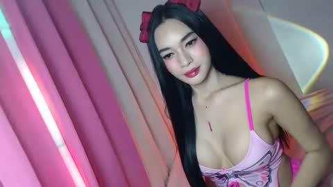Snapshot of eyez0nm3 chatting on 20, 12, 2024 NewKarina online show from 20, 12, 2024
