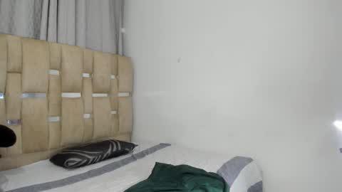 Eilyn  online show from 27, 11, 2025