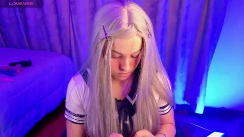 eymmy_24 online show from 16, 12, 2025