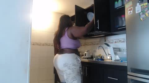 Snapshot of eyshaexotii chatting on 16, 10, 2025 eyshaexotii online show from 16, 10, 2025