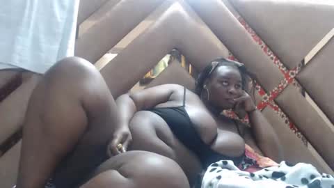 eyshaexotii online show from 14, 2, 2026