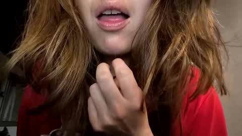 Snapshot of ezlngirl chatting on 6, 4, 2026 Aimee online show from 6, 4, 2026