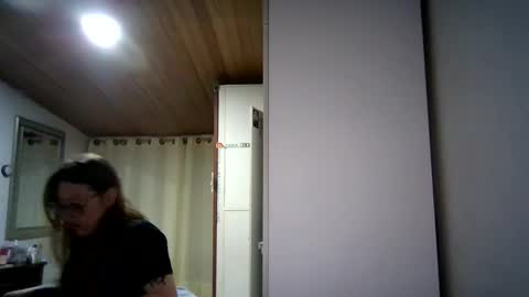 Snapshot of ezlngirl chatting on 27, 4, 2026 Aimee online show from 27, 4, 2026