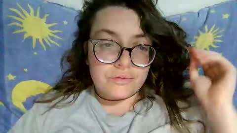 Snapshot of ezlngirl chatting on 14, 5, 2026 Aimee online show from 14, 5, 2026