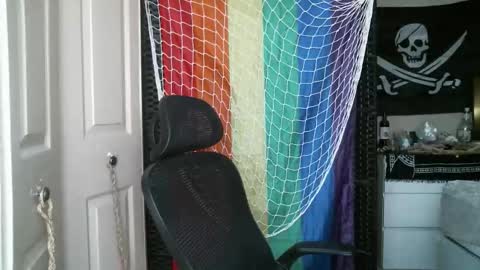 Ezra Naamah online show from 25, 2, 2026