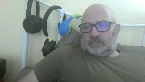 f1zzeek online show from 12, 3, 2026