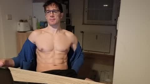 Snapshot of f24570a chatting on 4, 2, 2025 Mick online show from 4, 2, 2025