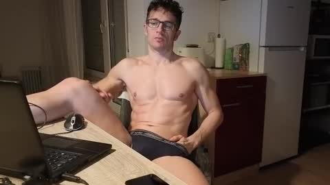 Snapshot of f24570a chatting on 19, 2, 2025 Mick online show from 19, 2, 2025