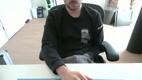 Call me bitch online show from 13, 11, 2025