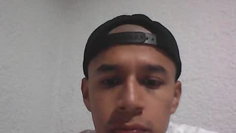 Snapshot of fabiar11 chatting on 19, 6, 2026 R online show from 19, 6, 2026
