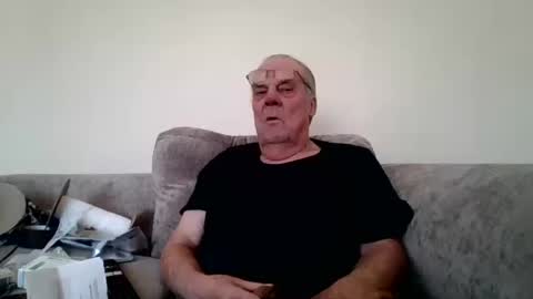 the masturbator online show from 30, 1, 2025