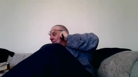 the masturbator online show from 3, 2, 2025