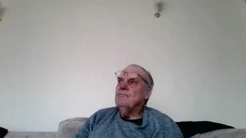 the masturbator online show from 4, 2, 2025